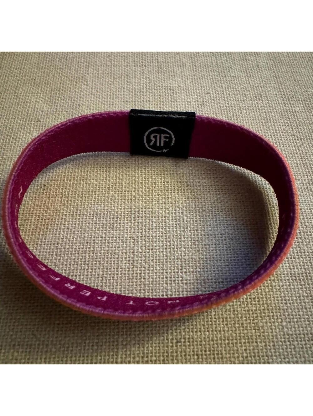 LA Clé Co Refocus motivational stretchy bands NWOT